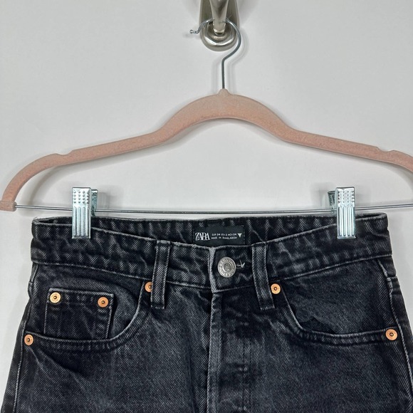 ZARA High Rise Straight Leg Jeans 2 Black Rinse Raw Hem #7578 - Picture 2 of 10